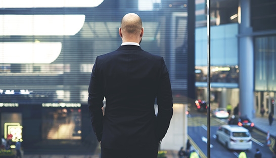 CEOs with outsider mind-sets more likely to make better decisions