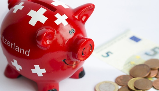 Swiss banks must cut costs despite healthy 2016 performance