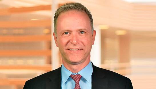 Reto Savoia succeeds Simon Owen as CEO of Deloitte Switzerland