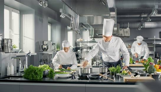 Wages, food safety and technology top restaurant agenda