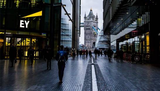 EY invests in UK private equity offering with key hires