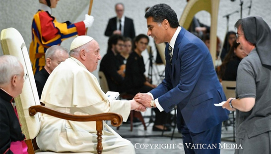 Deloitte leaders enjoy 'once in a life-time' meeting with Pope Francis